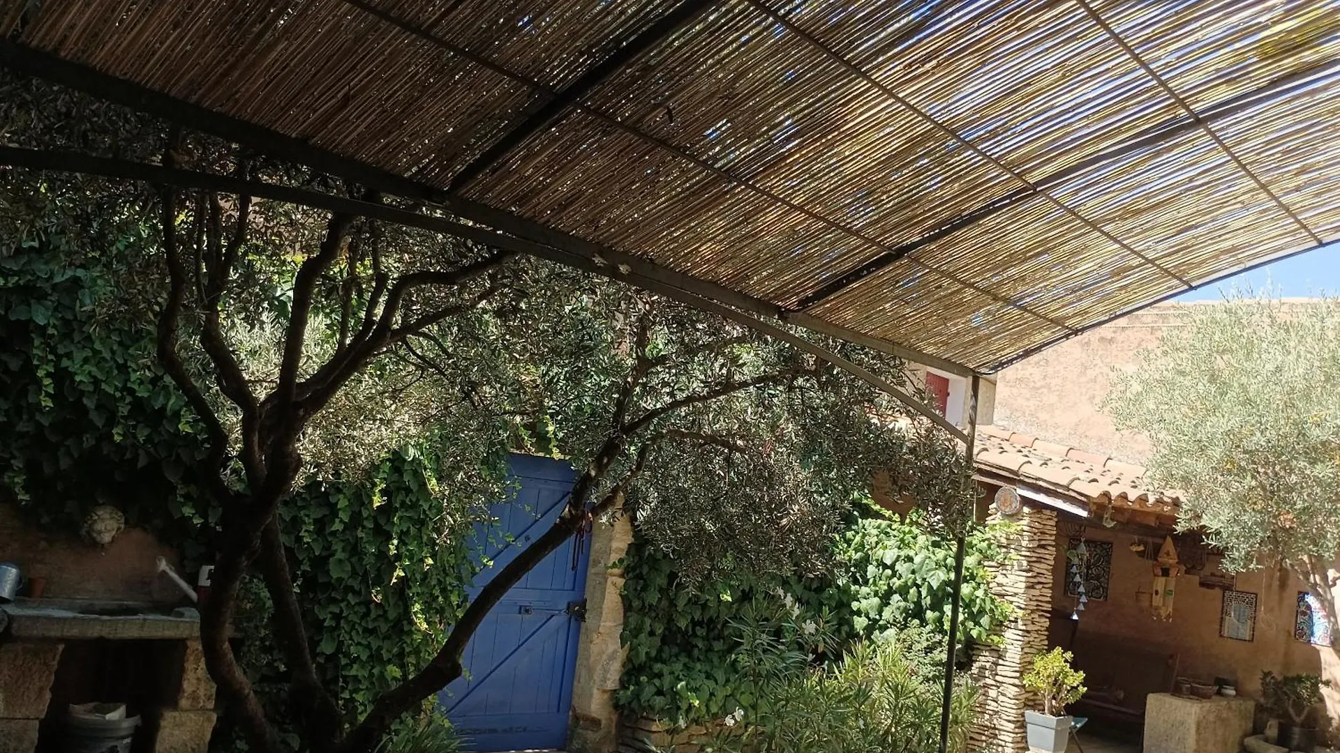 Oda ve Kahvaltı Chambre D'Hote Les Oulies Bédoin Fransa