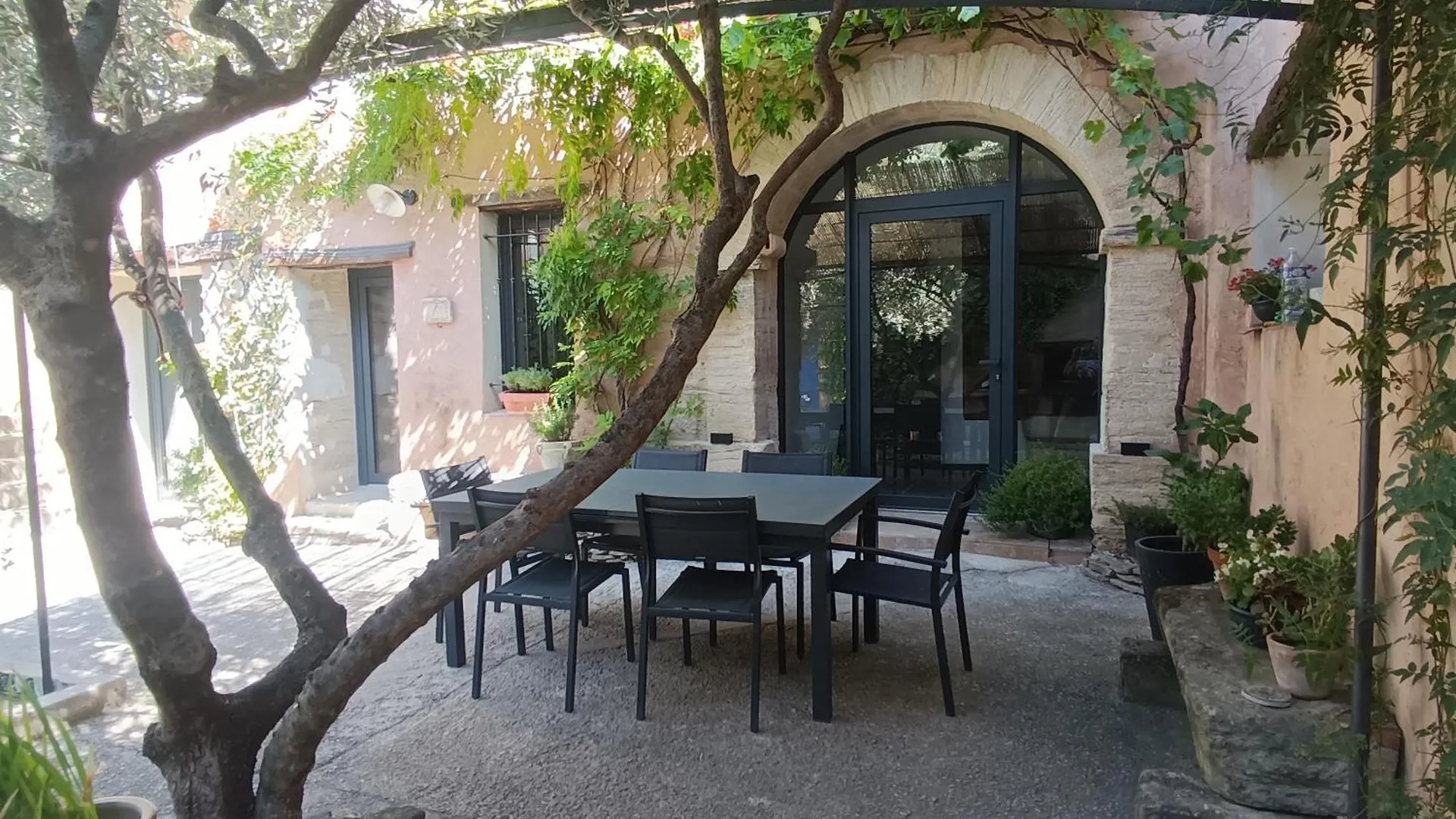 Oda ve Kahvaltı Chambre D'Hote Les Oulies Bédoin Fransa